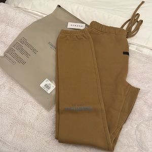 COPY - Essentials sweats